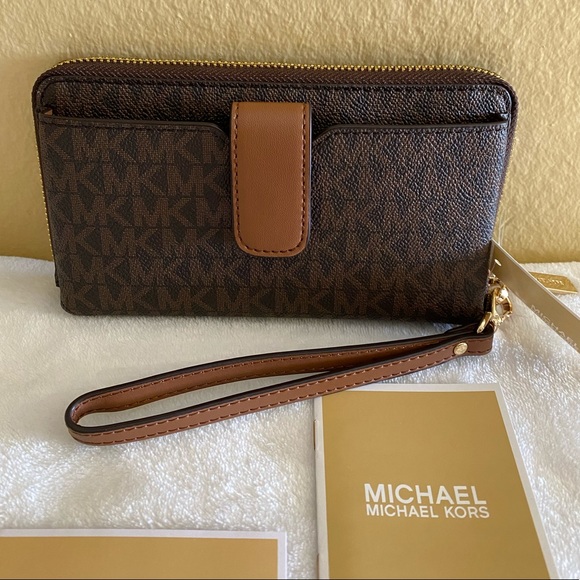 NWT Michael Kors Shoulder Tote & Phone Wallet Set - Picture 14 of 17